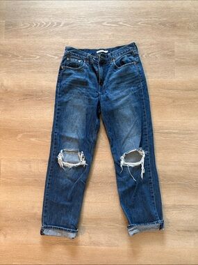 Levi's Dark Blue low pro straight Ripped Knee Jeans